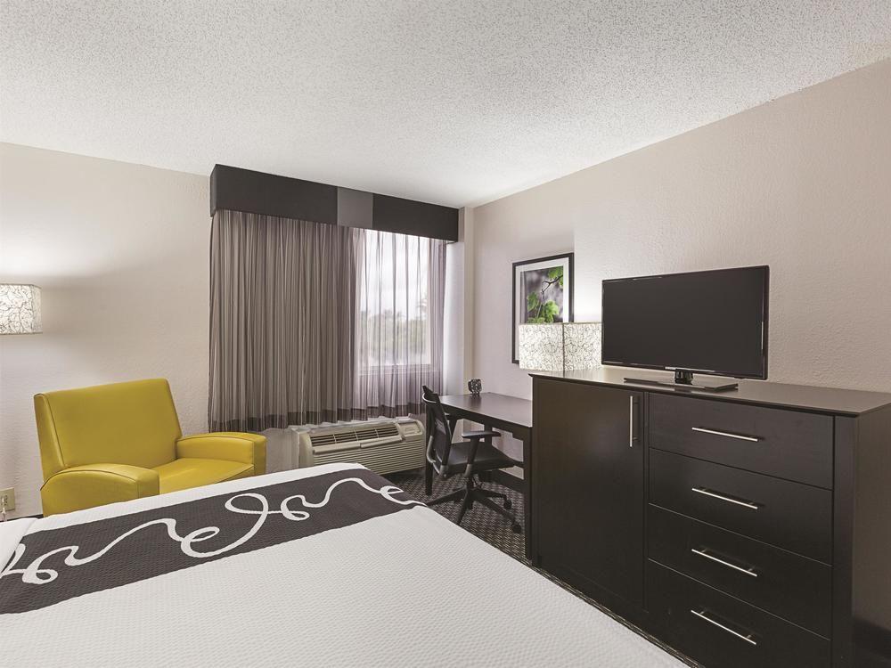 La Quinta By Wyndham Miami Lakes Eksteriør billede