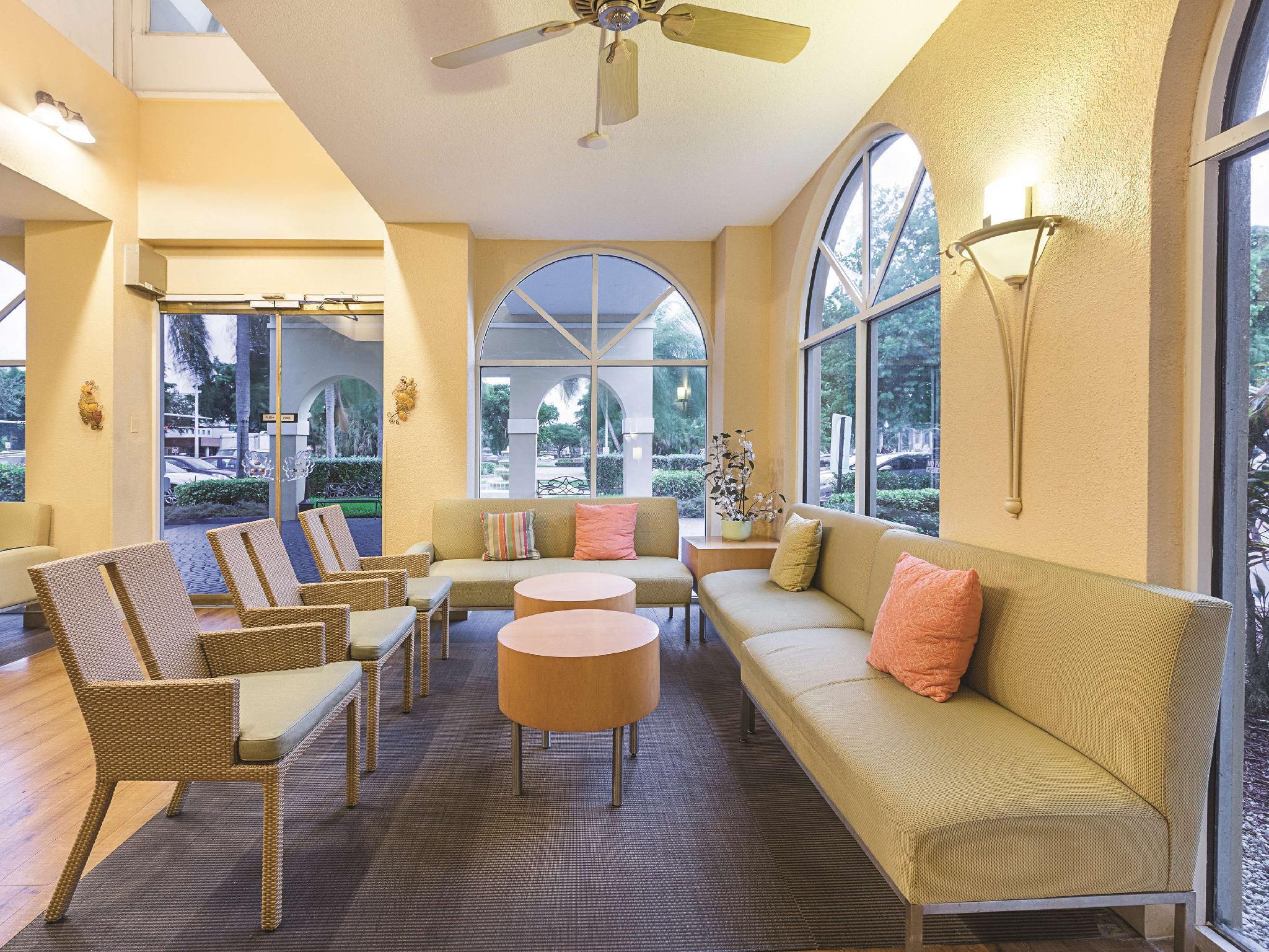 La Quinta By Wyndham Miami Lakes Eksteriør billede